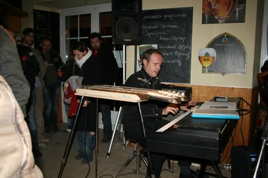 EMER & THE GIANT AFFAIR 03.02012 034