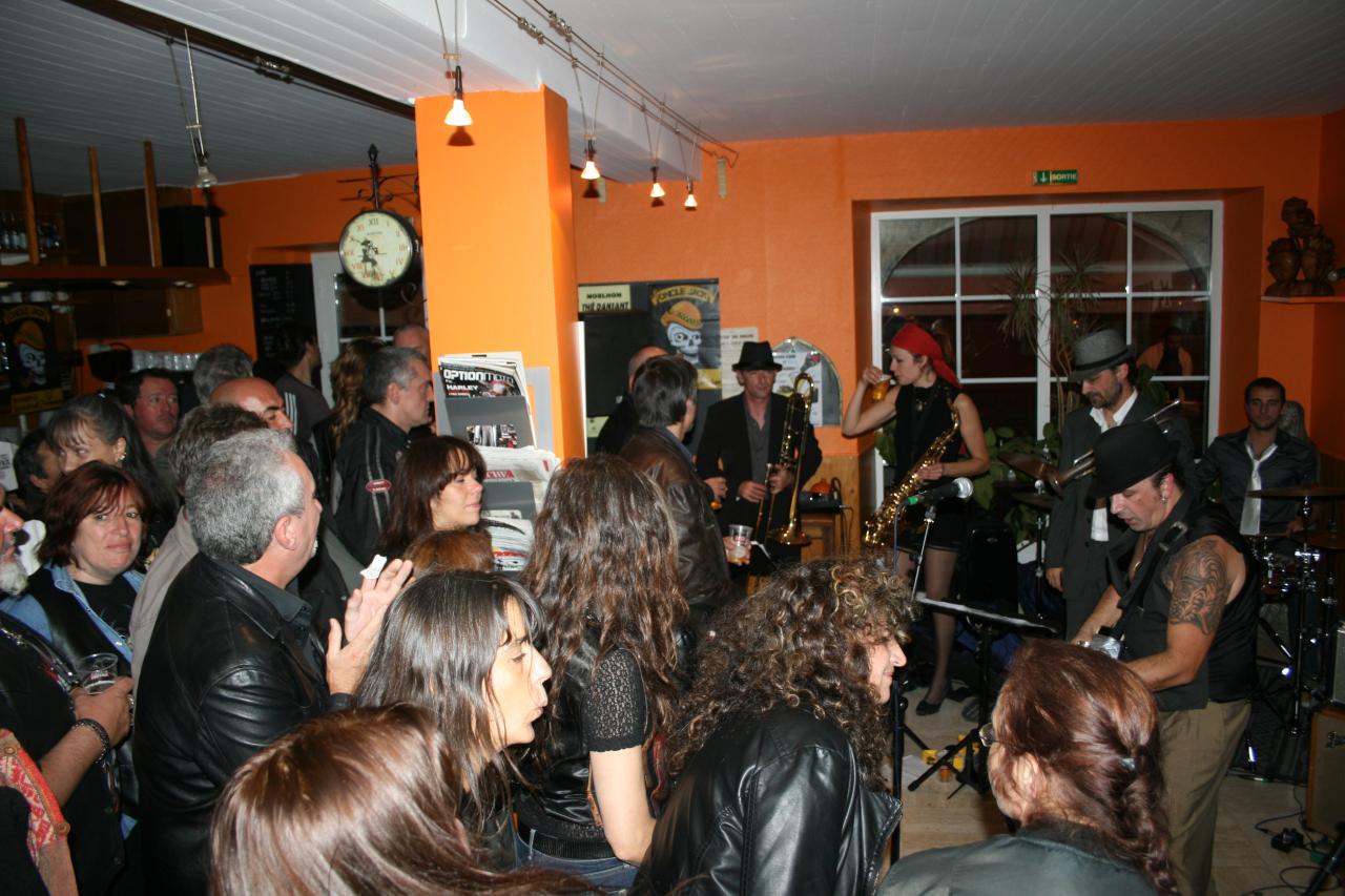 HOT GANG OCT 2012 056