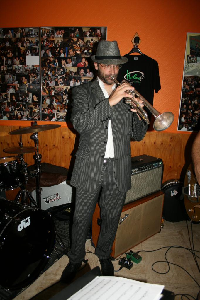 HOT GANG OCT 2012 162