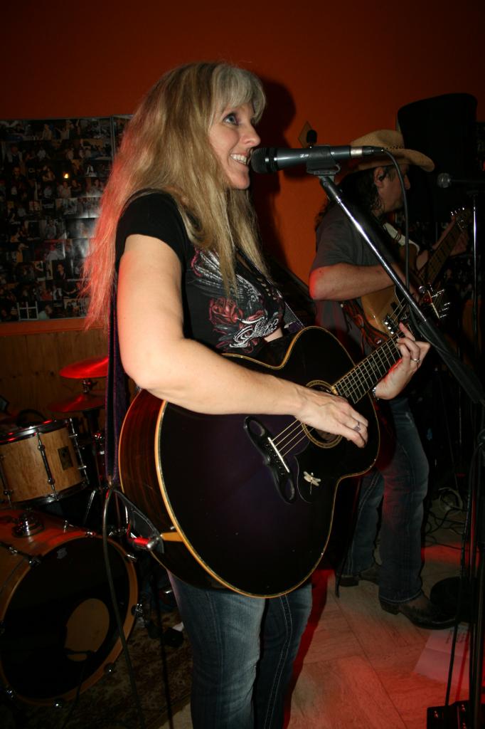 LIANE EDWARDS 124
